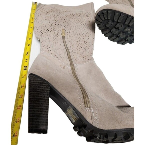 Avon Womens Tan Suede Perforated Part Spike Sole Block Heel MidCalf Boots Size 9 - Picture 14 of 15